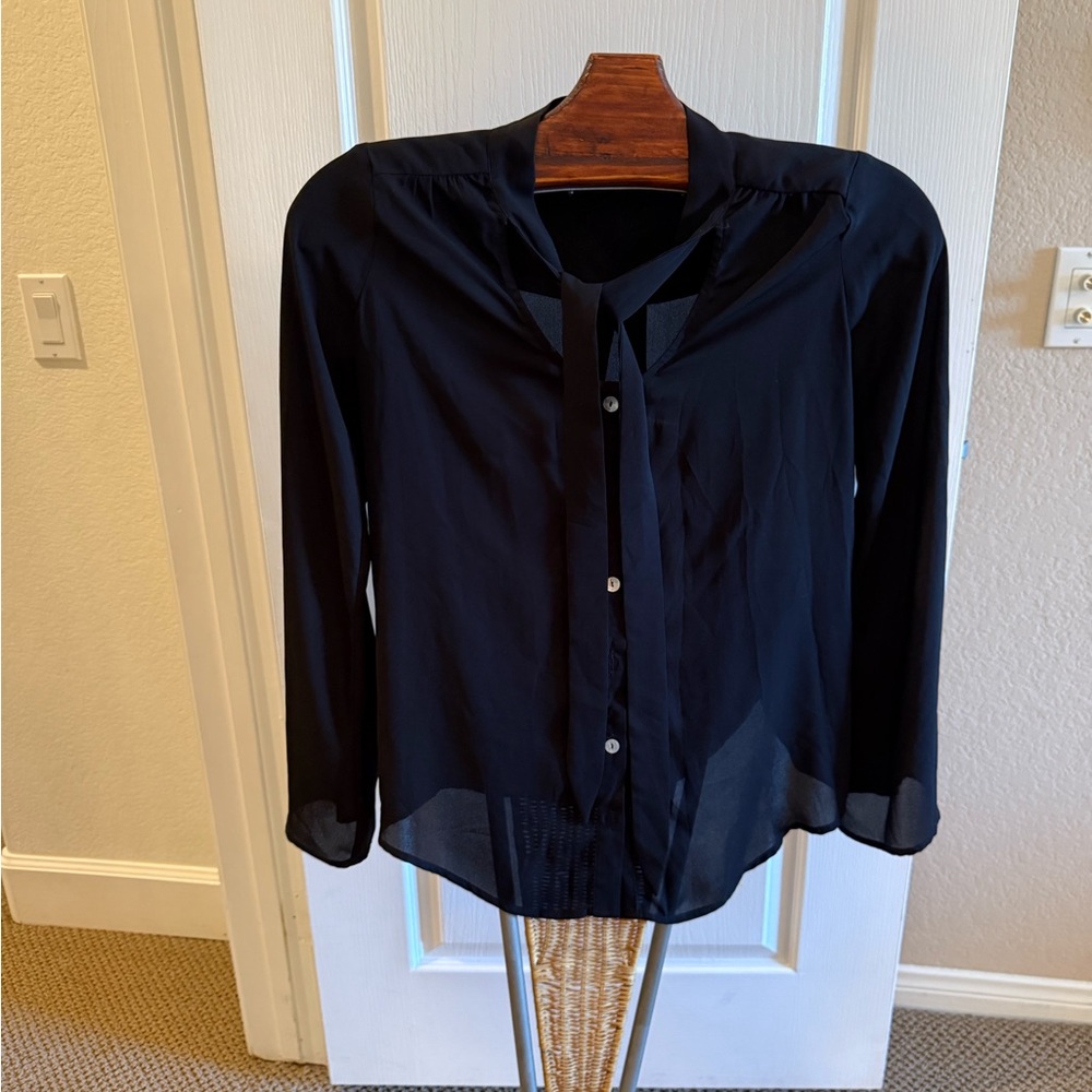 Show Me Your MuMu Classic Black Top